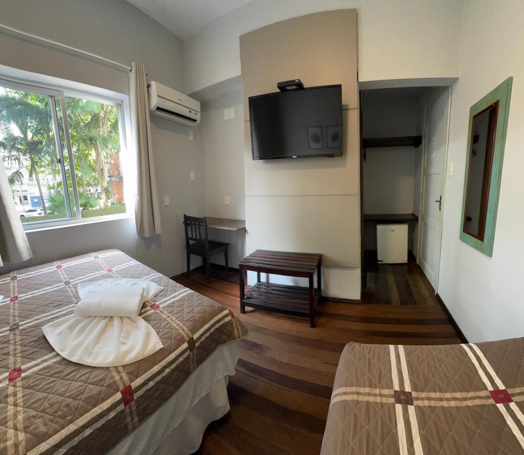 Hotel Hermann Blumenau Buitenkant foto